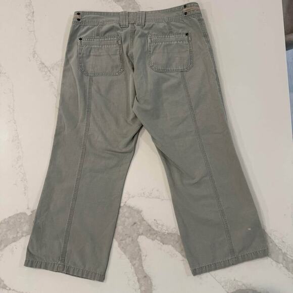 Eddie Bauer Blakely Fit Cropped Cargo Capri Utility Pants Women's 8 Sage Green - Picture 8 of 10